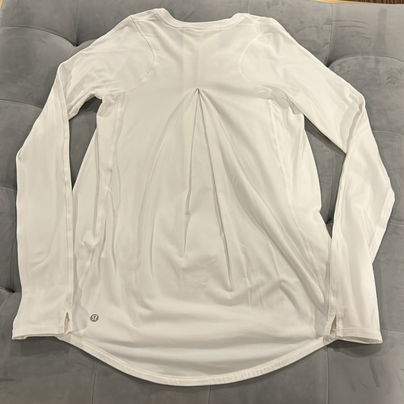 🦄 RARE Lululemon Tuck and Flow Long Sleeve White 6 - Picture 5 of 7